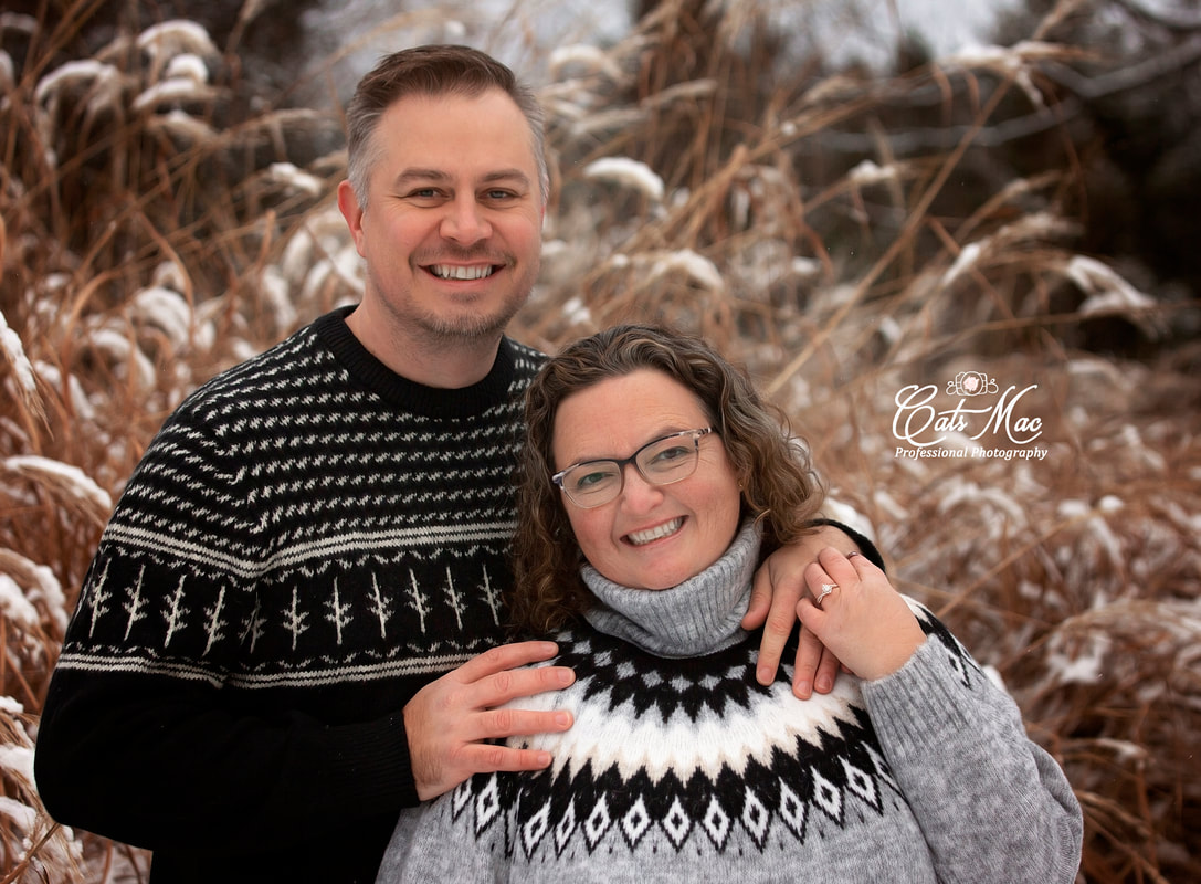 Couples photo session winter snow engaged