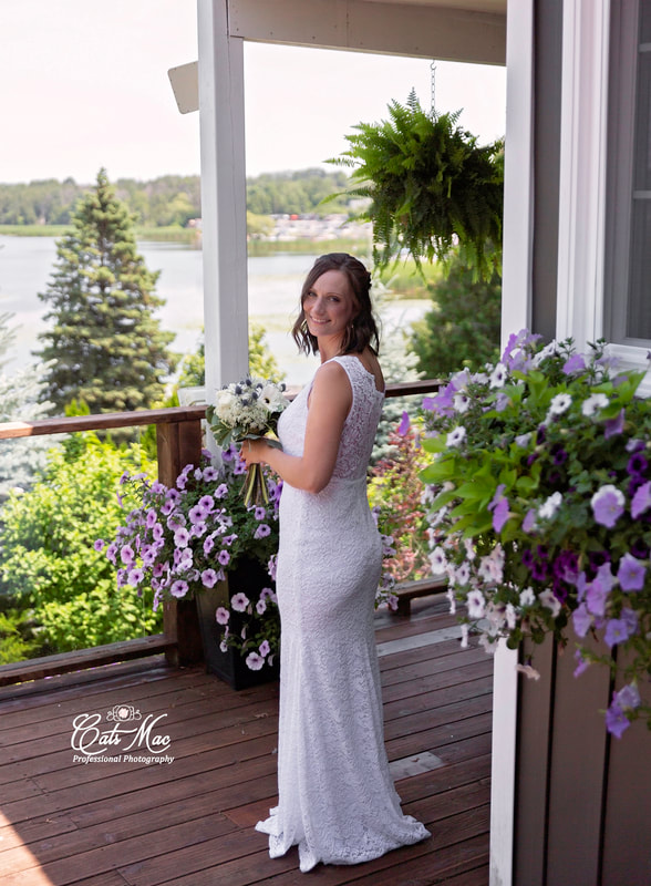 Bride Stillwater on the Lake Flowers elopement