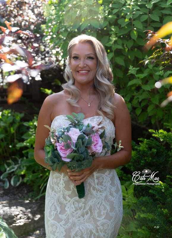 Bride Bouquet Stillwater on the Lake Gardens elopement