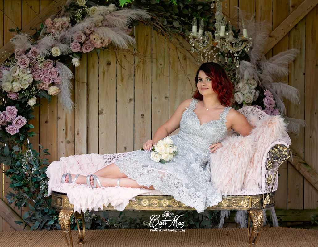 Bride on chaise infinity arbour at Stillwater on the Lake Peterborough