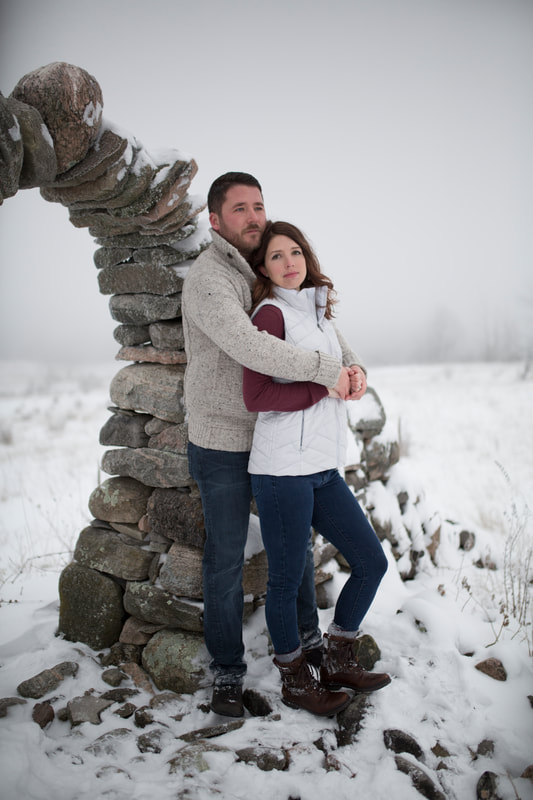 Outdoor winter snow couples photo session 